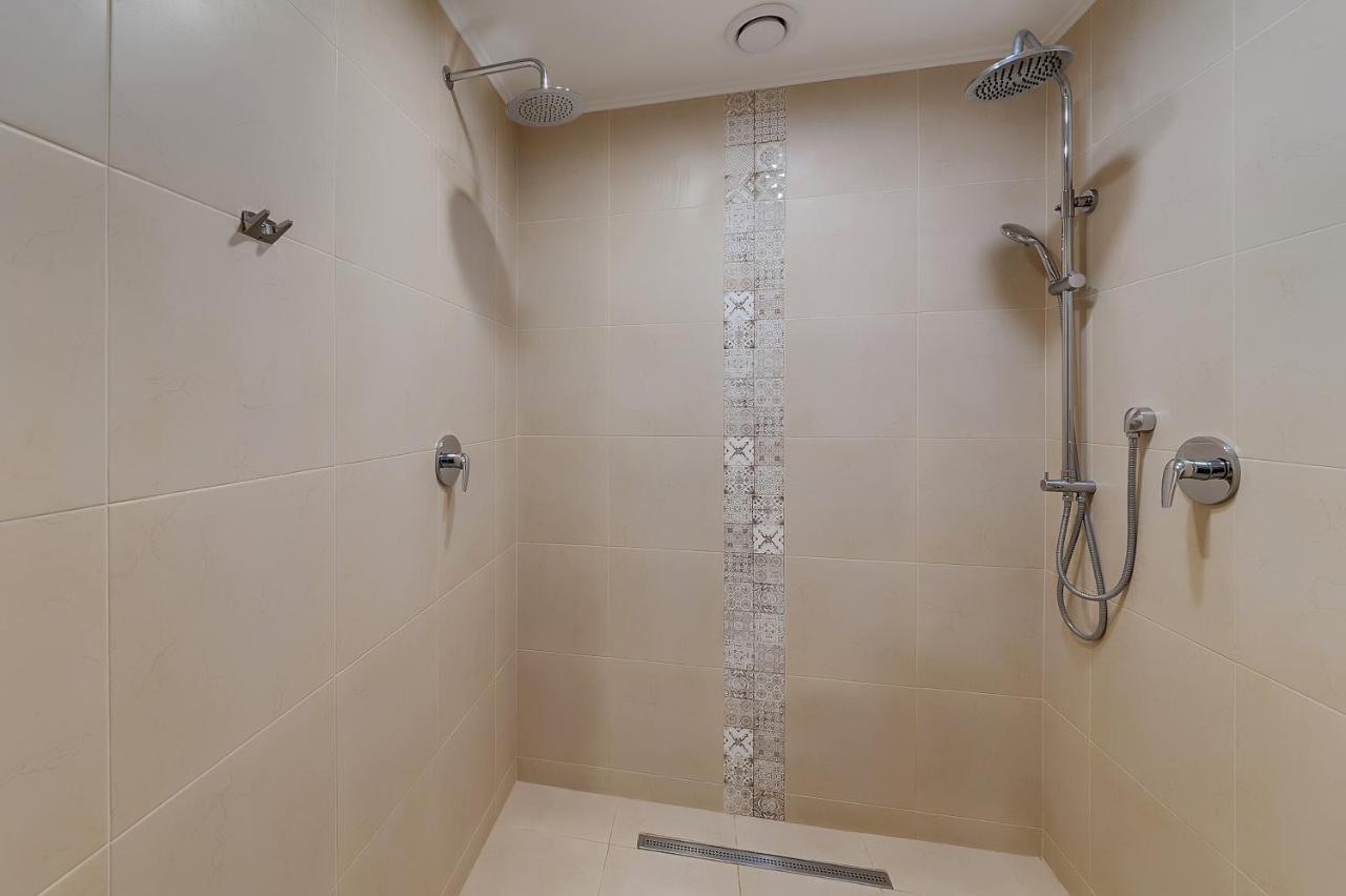 Soborniy Hotel Zaporizhia Buitenkant foto