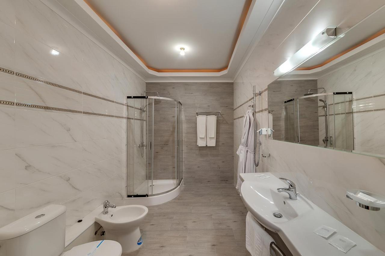 Soborniy Hotel Zaporizhia Buitenkant foto