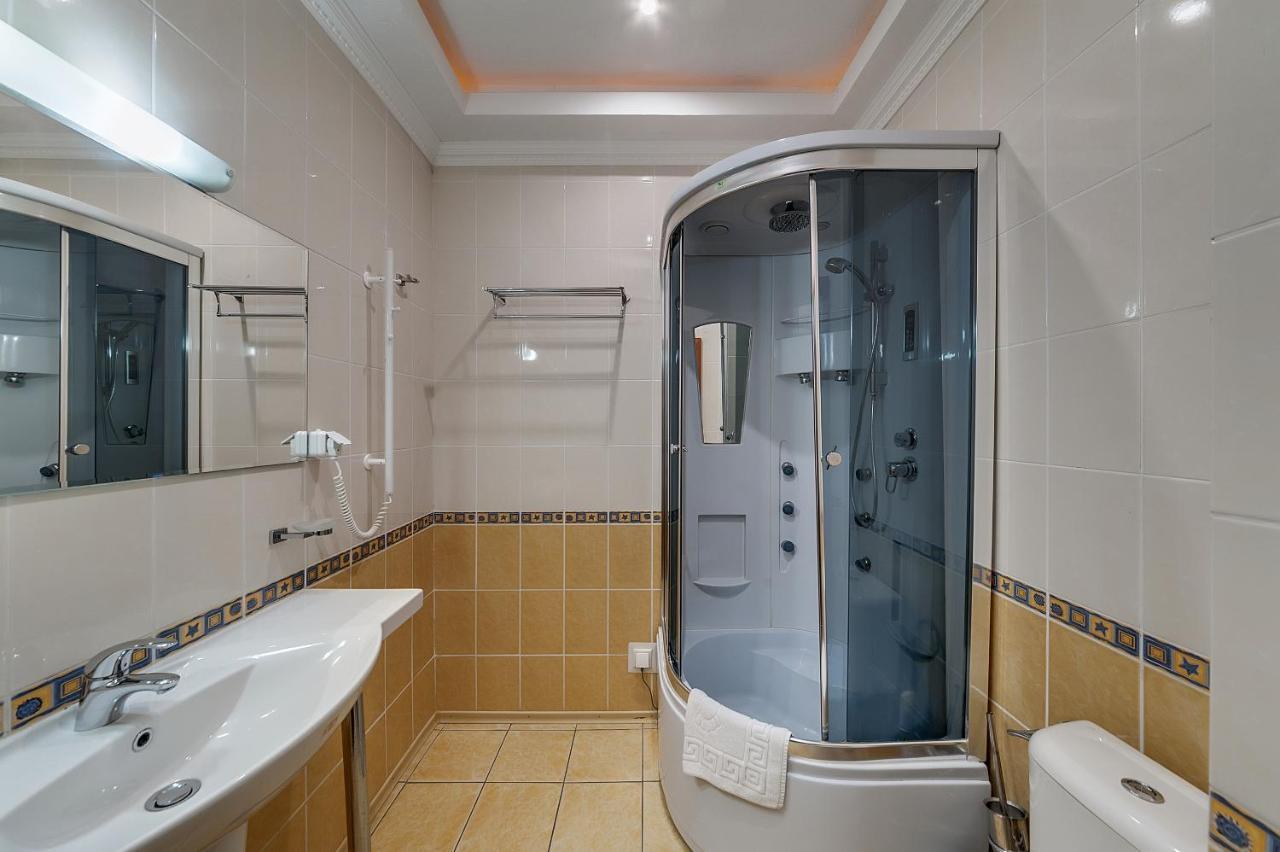 Soborniy Hotel Zaporizhia Buitenkant foto